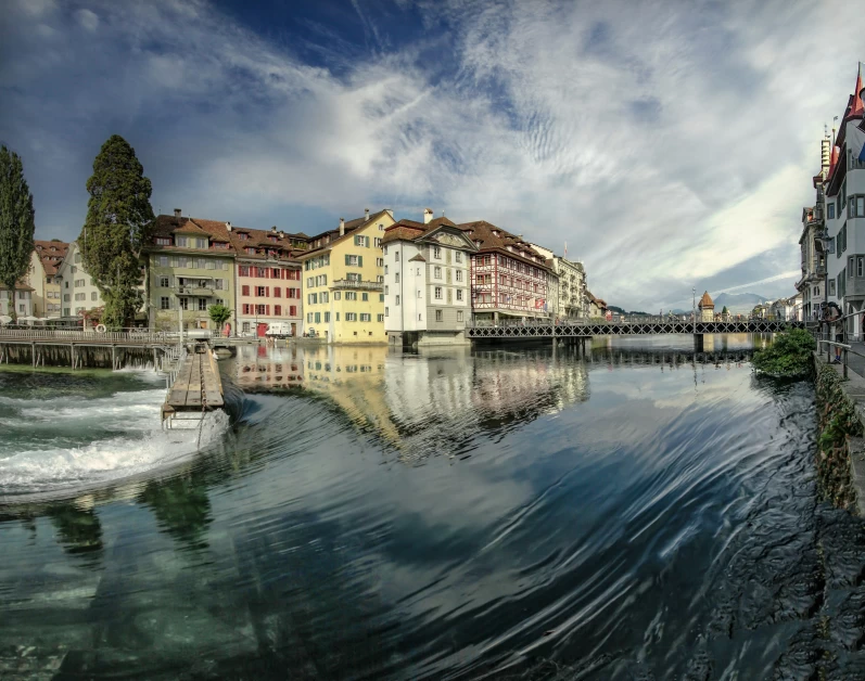 developper-son-charisme-grace-a-lhypnose-1720059074.webp développer son charisme grâce à l'hypnose